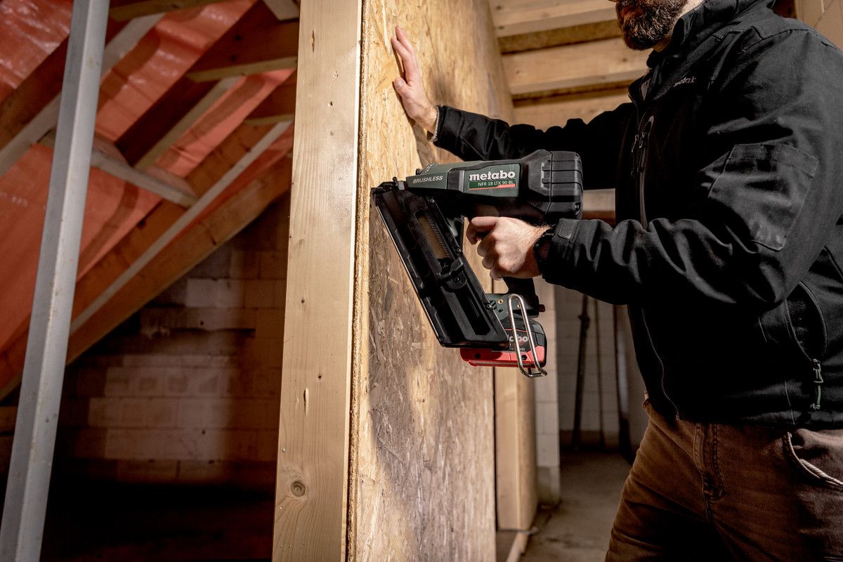Akku-Nagler solo NFR 18 LTX 90 BL Metabo ohne Akku ohne Ladegerät metaBOX