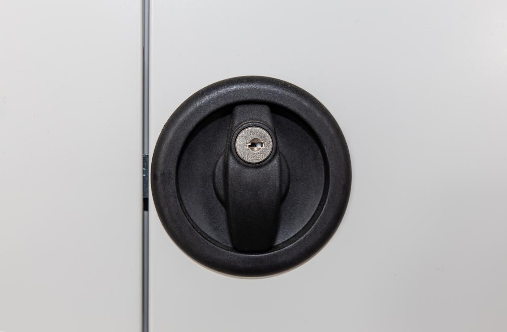 Flügeltürenschrank FORMAT4 Böden, 70kg Traglast H1950xB930xT400mm RAL 7035