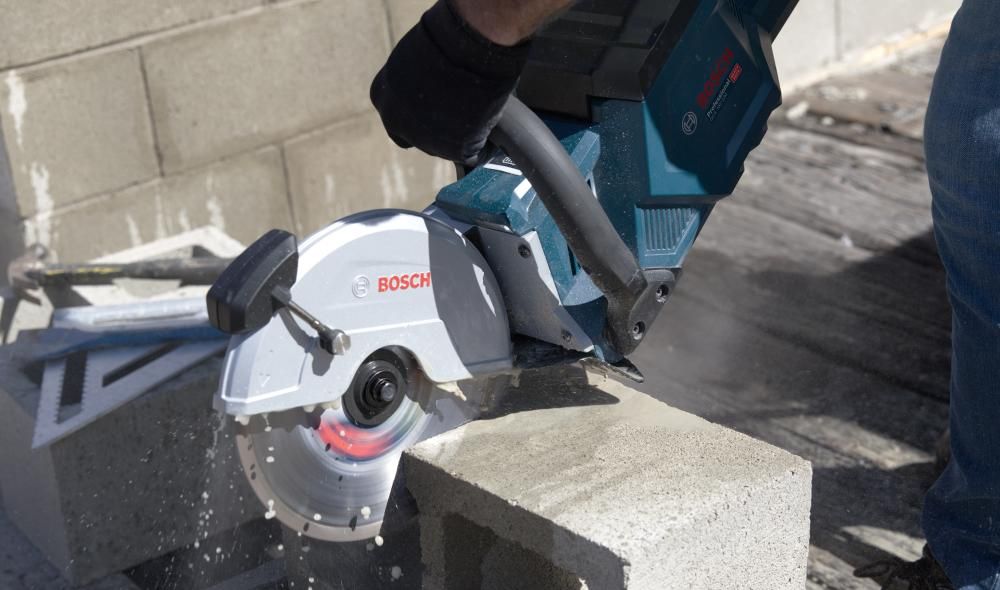 Akku Trennschleifer GCS 18V-230 solo Bosch ohne Akku ohne Ladegerät Karton
