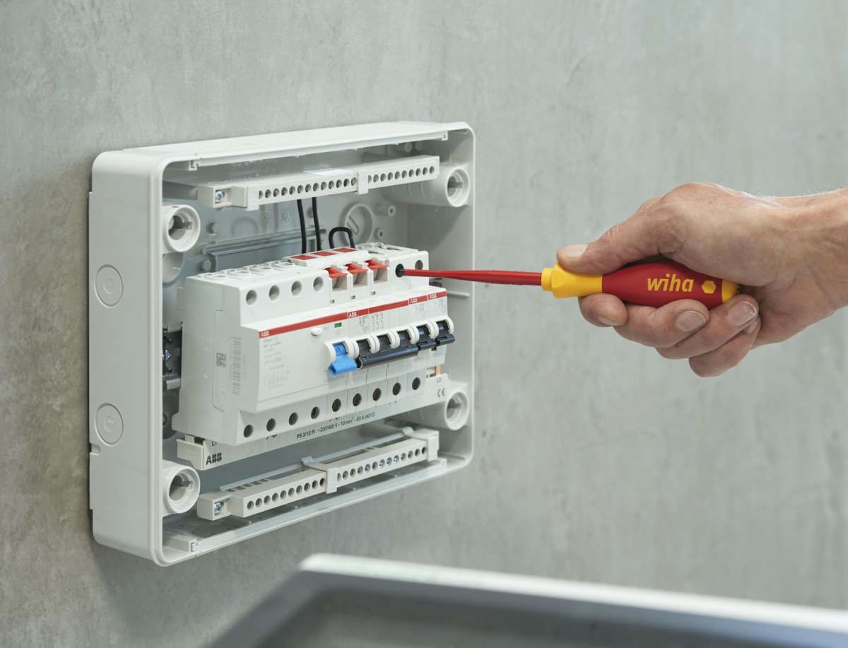 Wiha Schraubendreher SoftFinish® electric slimFix Schlitz 5,5 mm x 125 mm (35391)