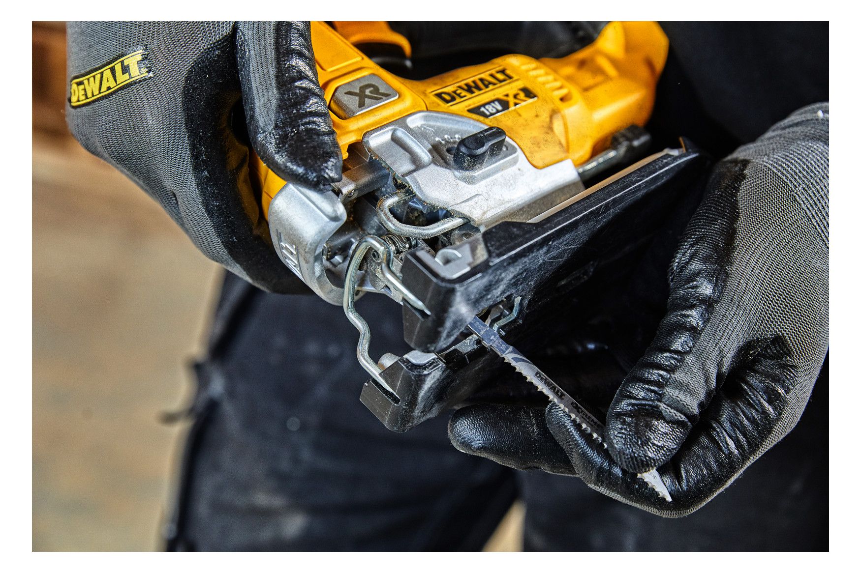 DeWALT Akku-Pendelhub-Stichsäge