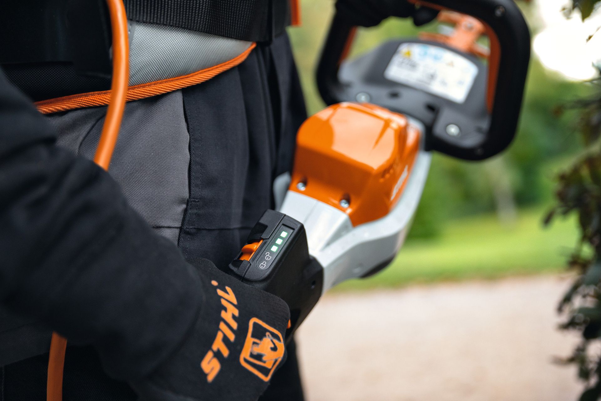 STIHL Akku-Heckenschere HSA 130 R