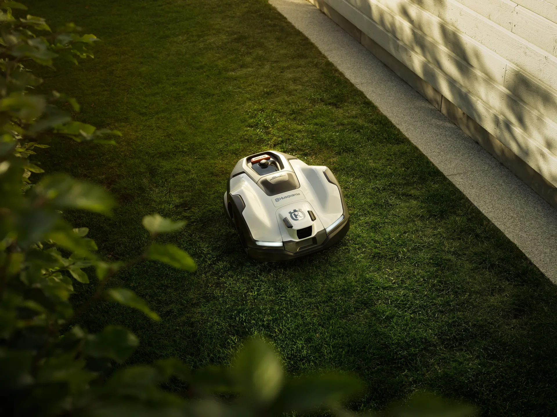 Husqvarna Automower® AM405VE NERA