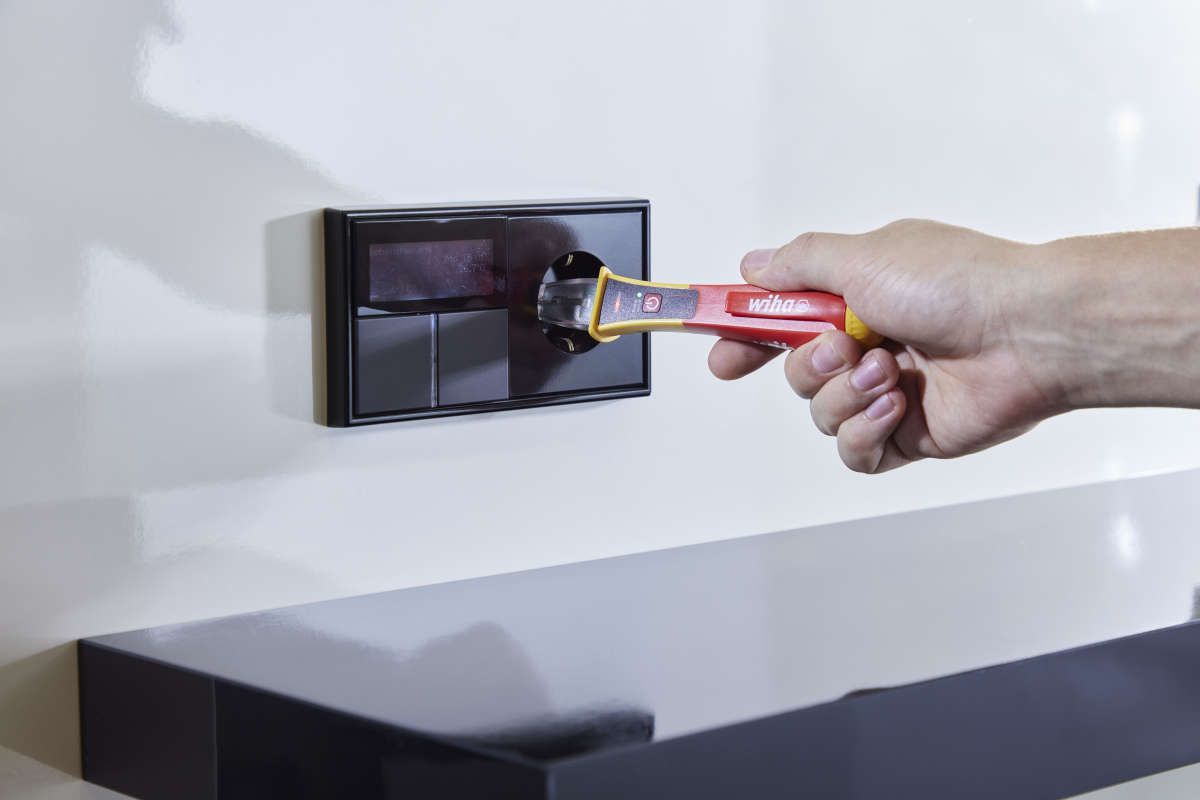 Wiha Spannungsprüfer Volt Detector berührungslos, einpolig, 90 - 1.000 V AC inkl. 2x AAA-Batterien (43798)