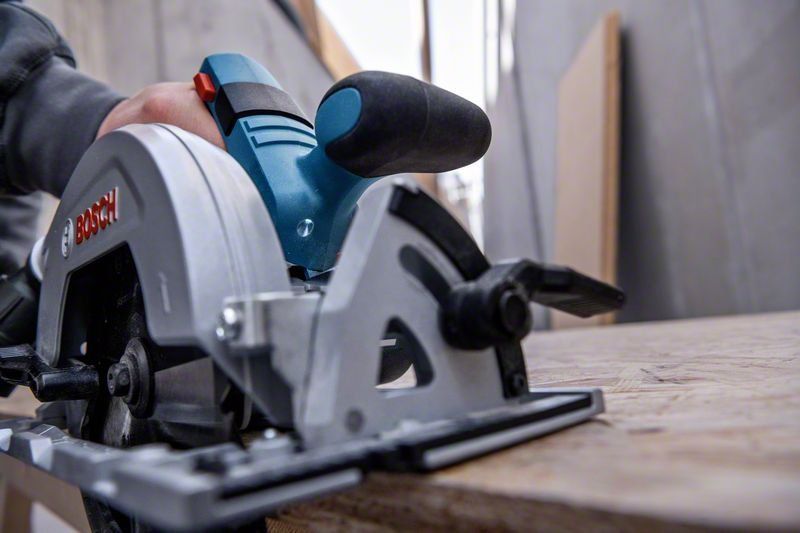Bosch Akku-Kreissäge GKS 18V-57-2