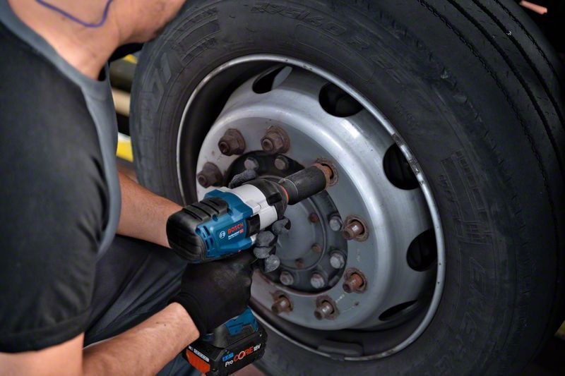 Bosch Akku-Drehschlagschrauber GDS 18V-1050 H