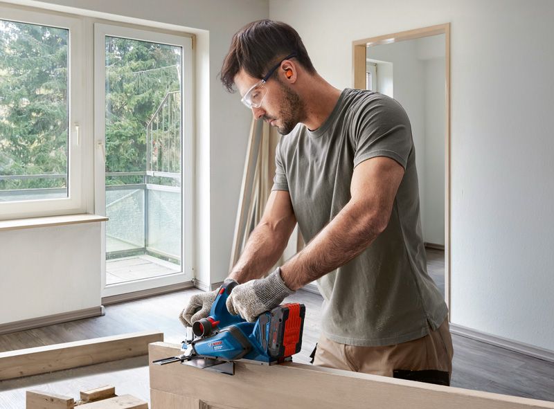 Bosch Akku-Hobel GHO 18V-26