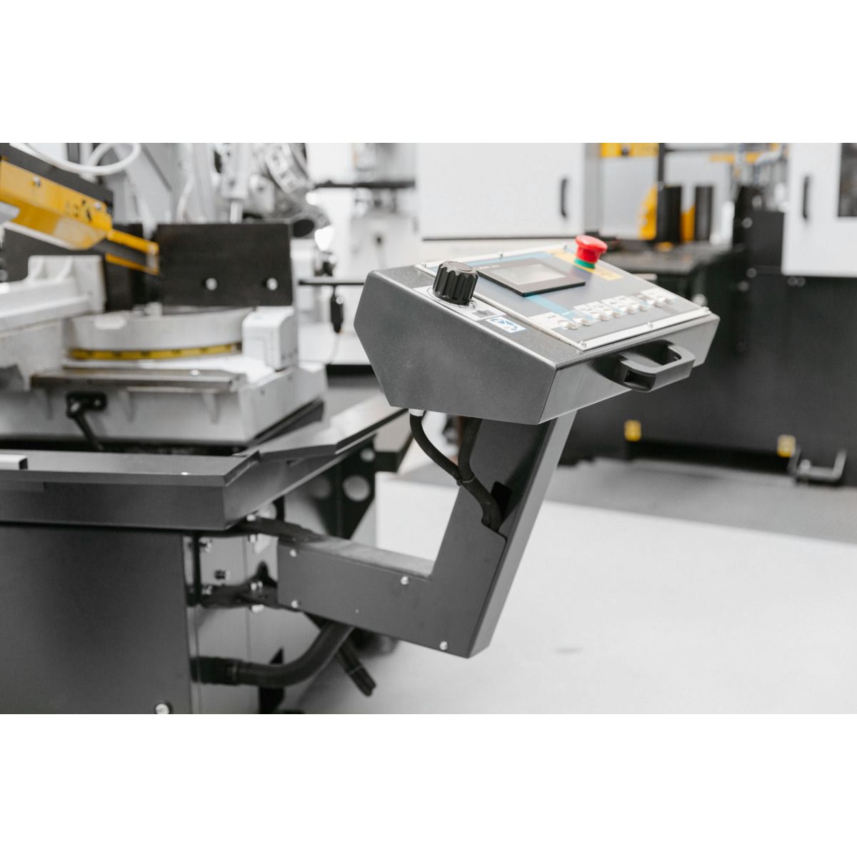 Halbautomatische Schwenkrahmen-Metallbandsäge Metallkraft BMBS 460 x 600 HA-DG