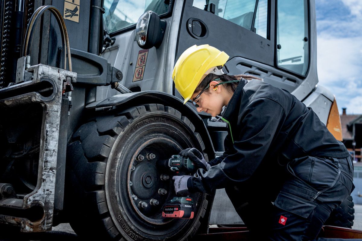 Akku-Schlagschrauber soloSSW 18 LTX 800 BL Metabo ohne Akku ohne Ladegerät metaBOX