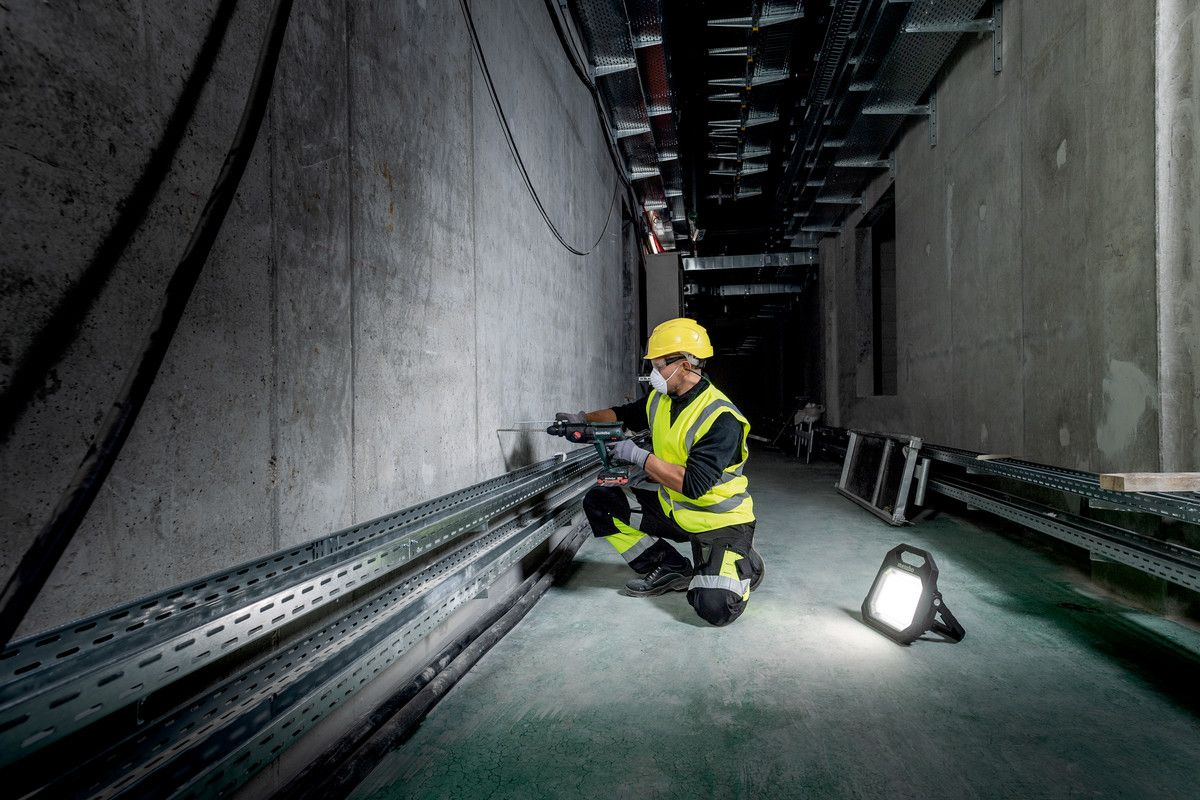 Akku-Baustrahler solo BSA 18 LED 10000 Metabo ohne Akku ohne Ladegerät Karton
