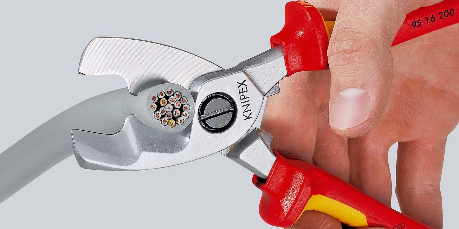 KNIPEX Kabelschere mit Doppelschneide isoliert mit Mehrkomponenten-Hüllen,