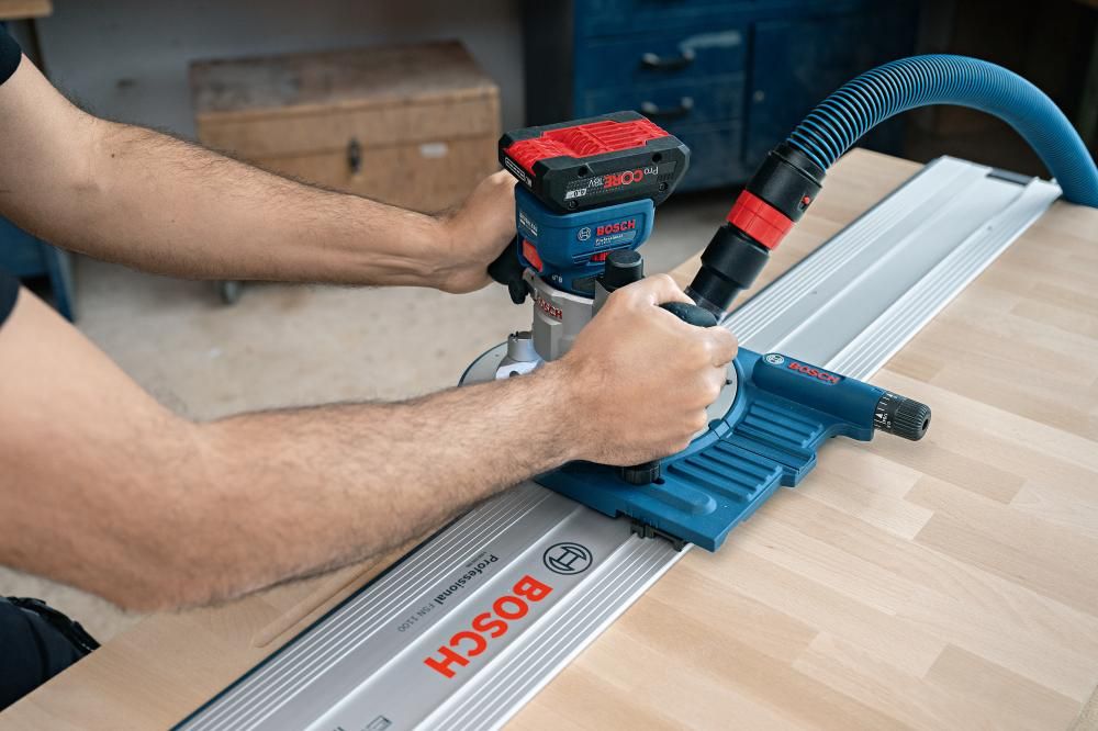 Akku Kantenfräse GKF 18V-8 solo Bosch ohne Akku ohne Ladegerät L-Boxx