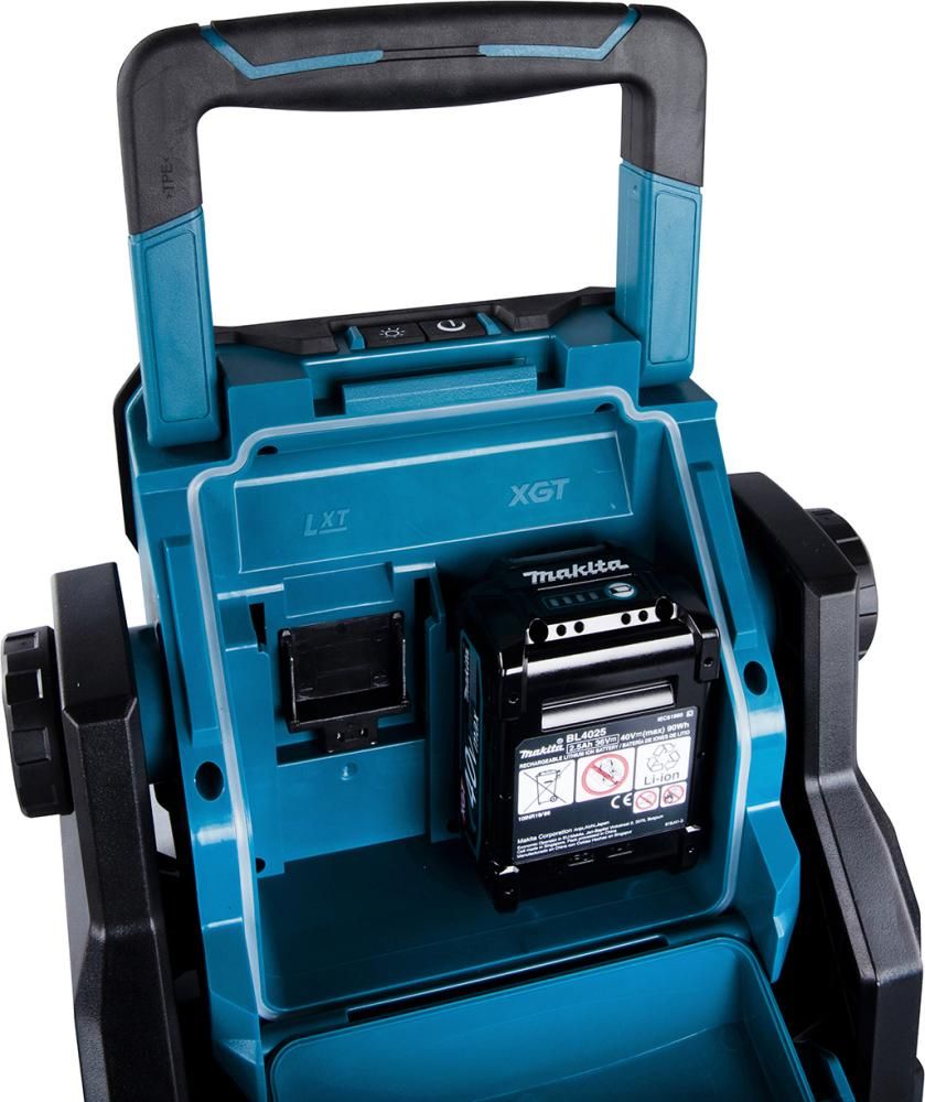 Akku-Baustrahler solo XGT ML003G Makita ohne Akku ohne Ladegerät Karton