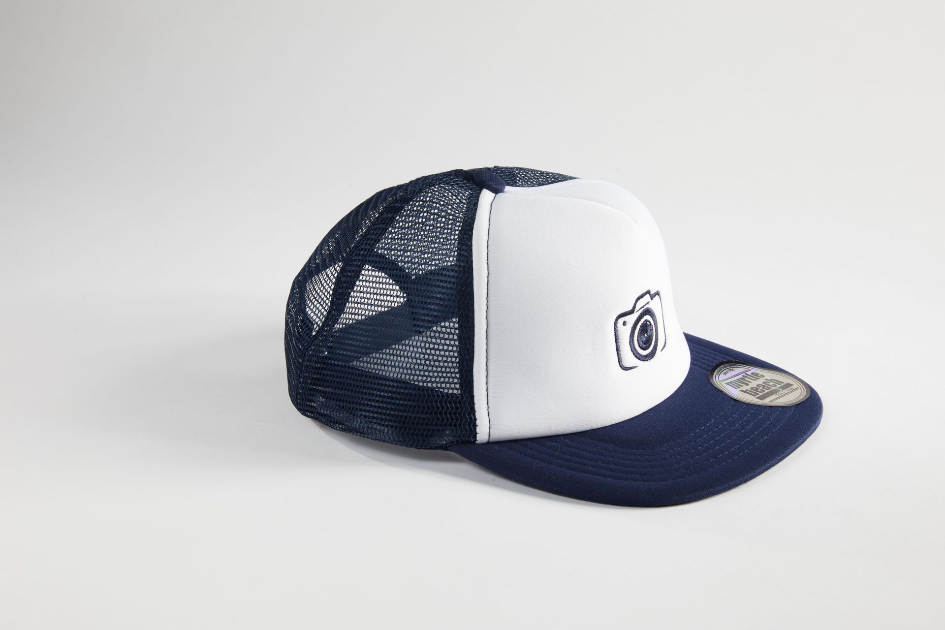 5 Panel Mesh Cap mit flachem Schild
