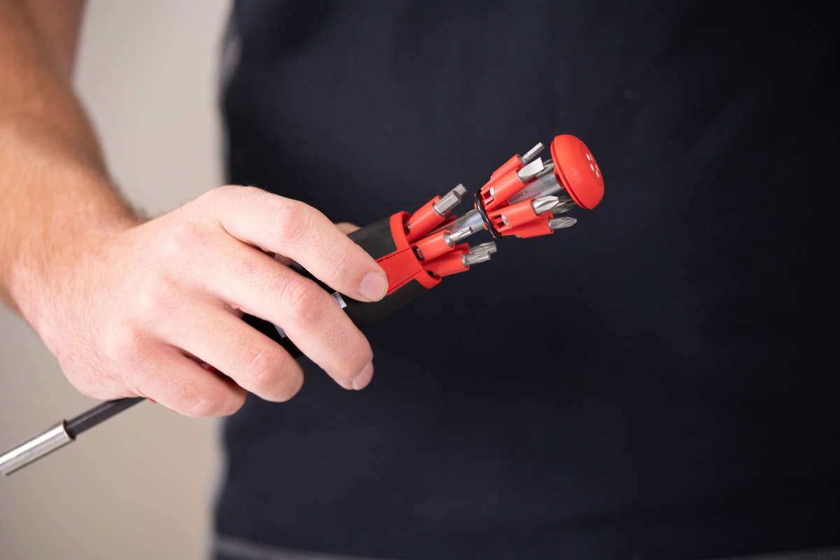Wiha Schraubendreher mit Bit Magazin LiftUp 25 magnetisch gemischt mit 12 Bits, 1/4" (38601)