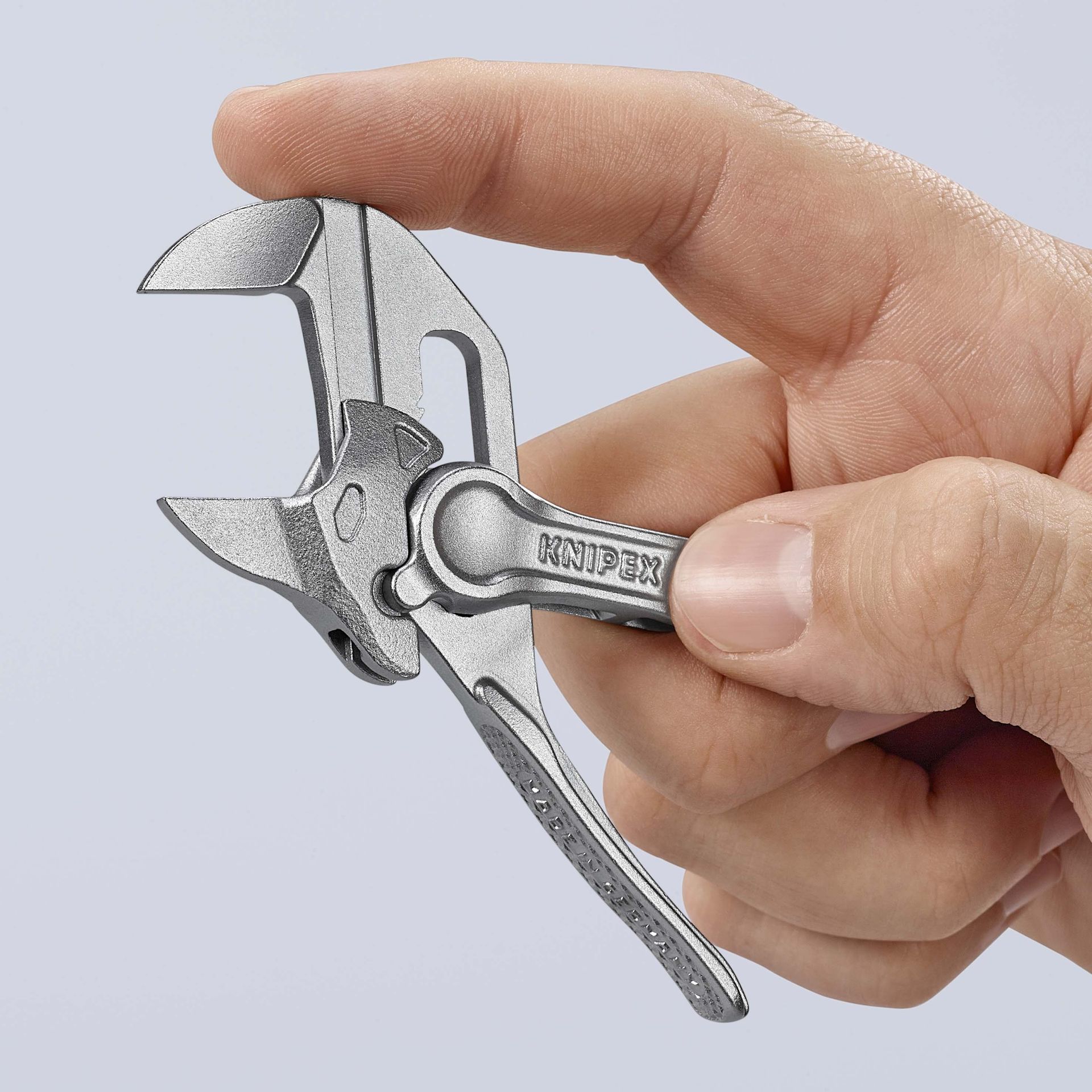 KNIPEX Zangenschlüssel XS aufgeprägte, raue Oberfläche