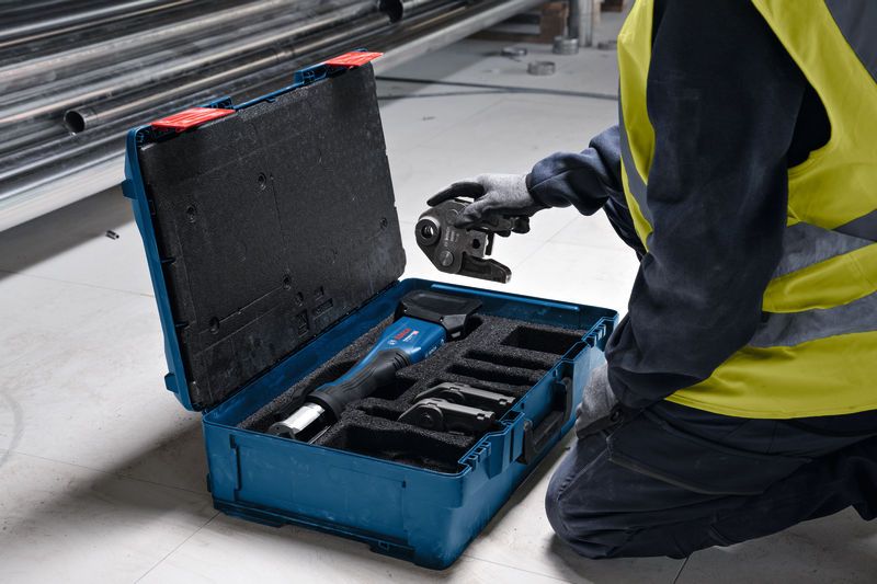 Bosch Akku-Presswerkzeug GPT 18V-32