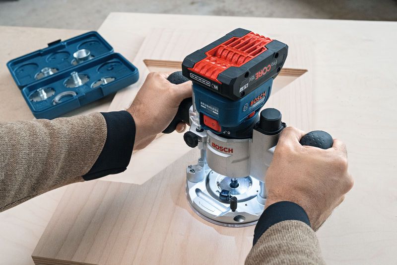 Bosch Akku-Kantenfräse GKF 18V-8
