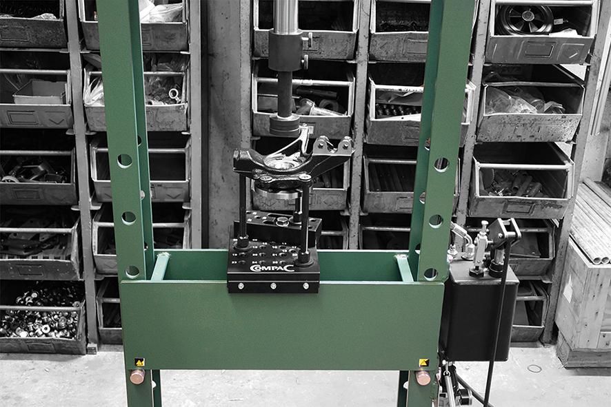 Press-Unterlage universell einstellbar bis Tischbreite 240mm