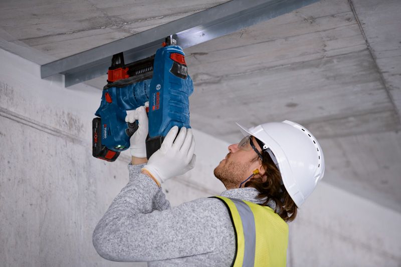 Bosch Akku-Betonnagler GNB 18V-38