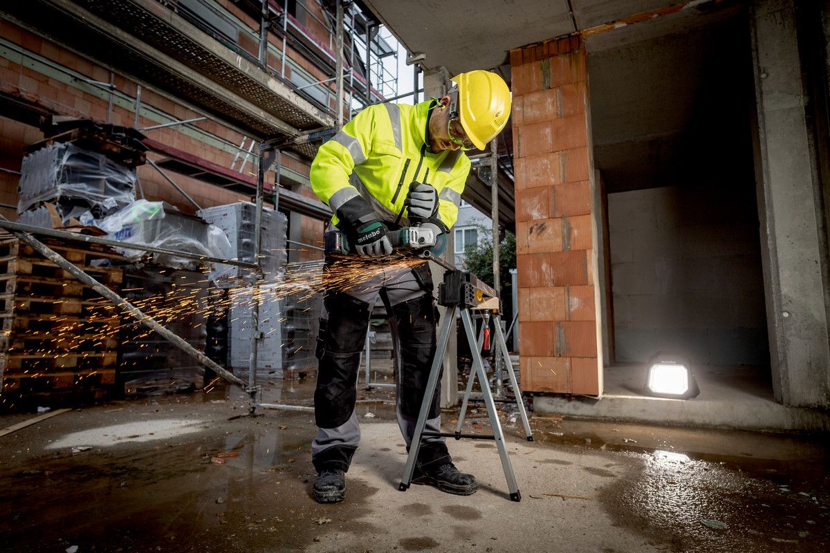 Akku-Winkelschleifer soloW 18 L BL 9-125 Metabo ohne Akku ohne Ladegerät metaBOX