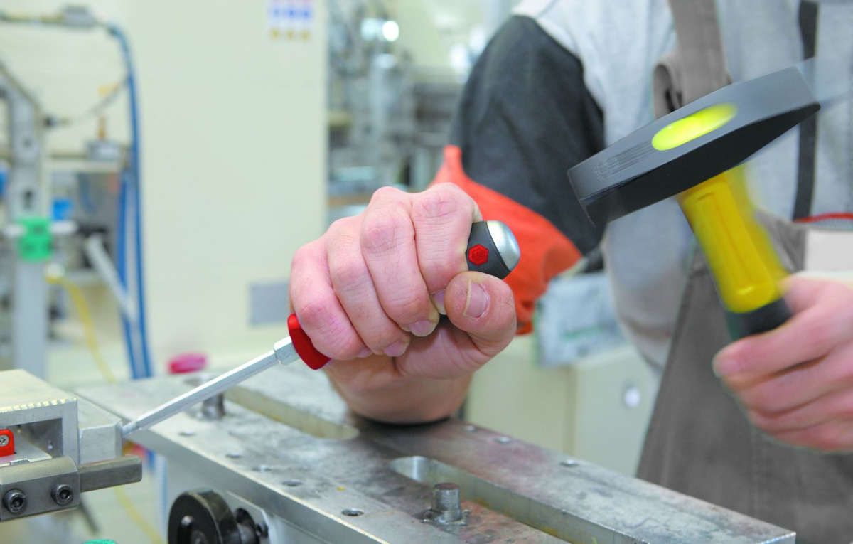 Wiha Schraubendreher Set SoftFinish® Schlitz, Pozidriv 6-tlg. mit durchgehender Sechskantklinge und massiver Stahlkappe (21251)