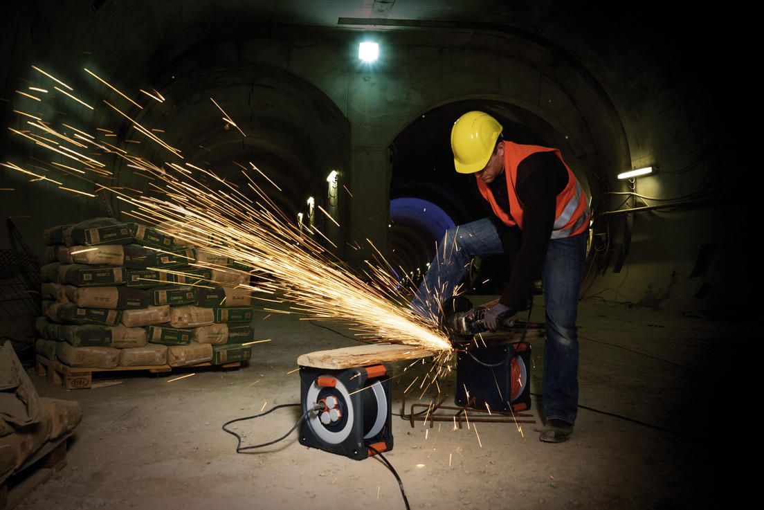 professionalLINE Kabeltrommel IP44 KA 3200 33m H07RN-F 3G2,5