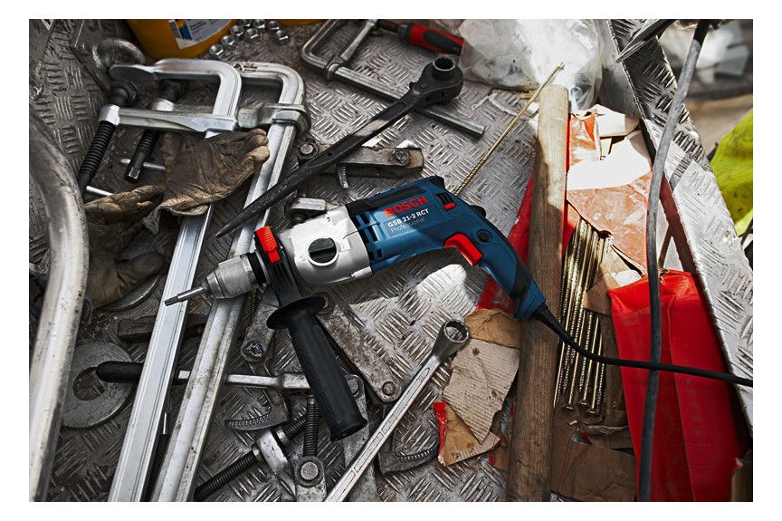 BOSCH Schlagbohrmaschine im Koffer
