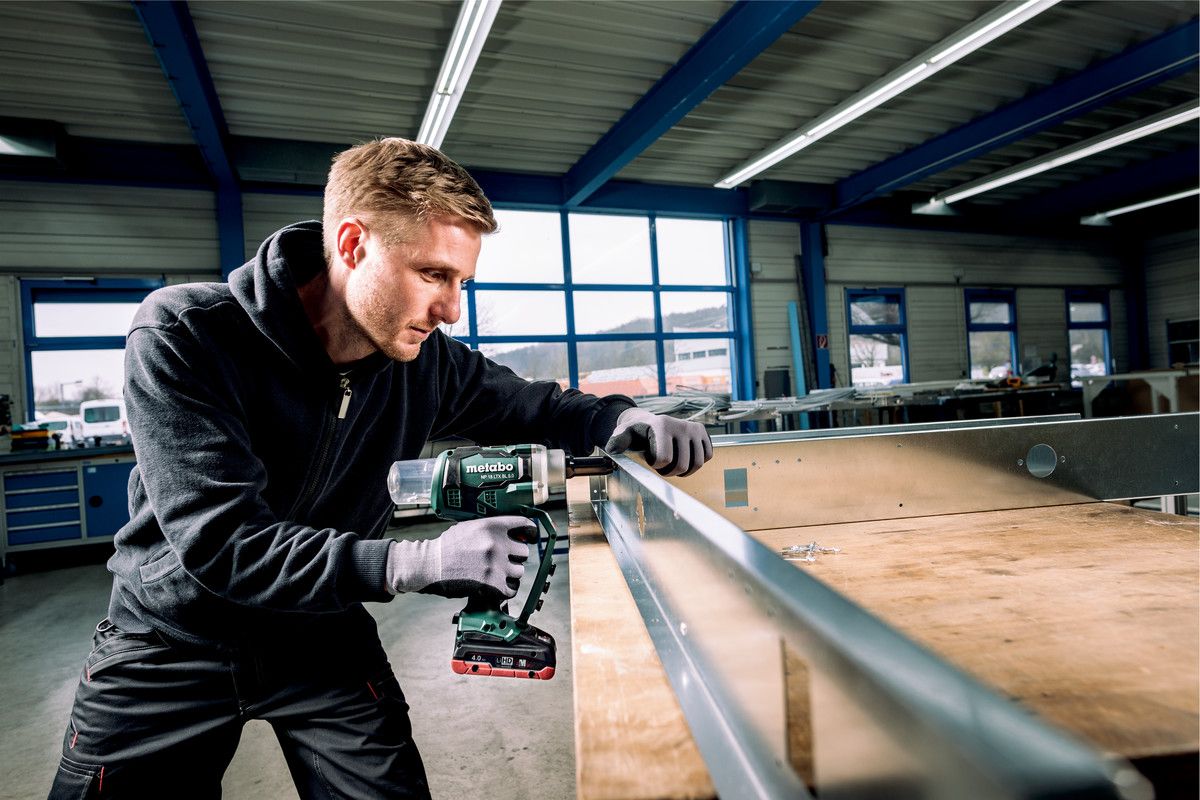 Akku-Nietpistole solo NP 18 LTX 5 Metabo ohne Akku ohne Ladegerät metaBOX