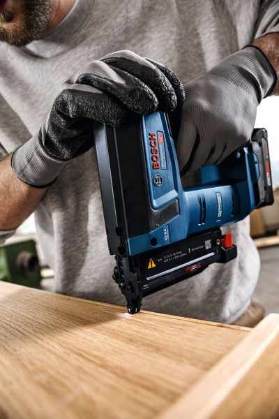 Akku-Holznagler GNH 18V-35 in L-BOXX