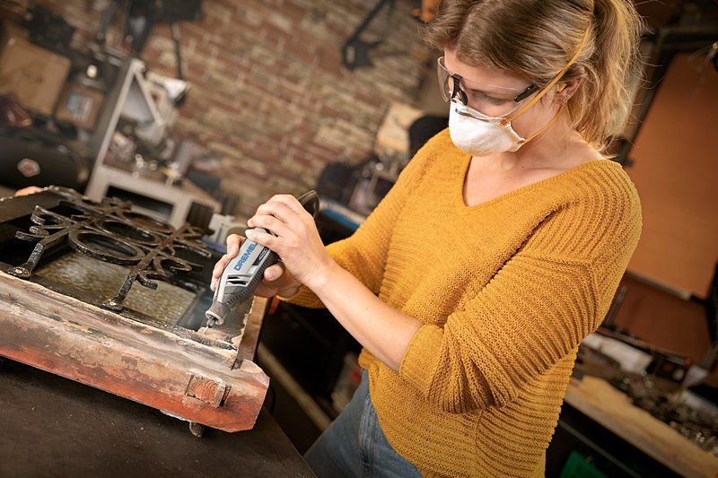 Dremel 4250, kabelgebundenes Multifunktionswerkzeug