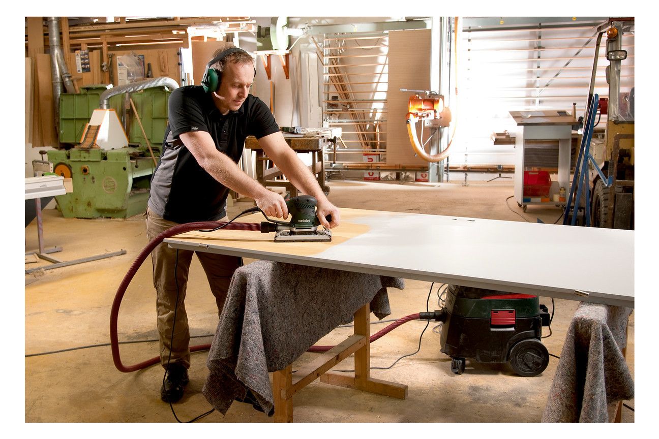 METABO Schwingschleifer im Karton