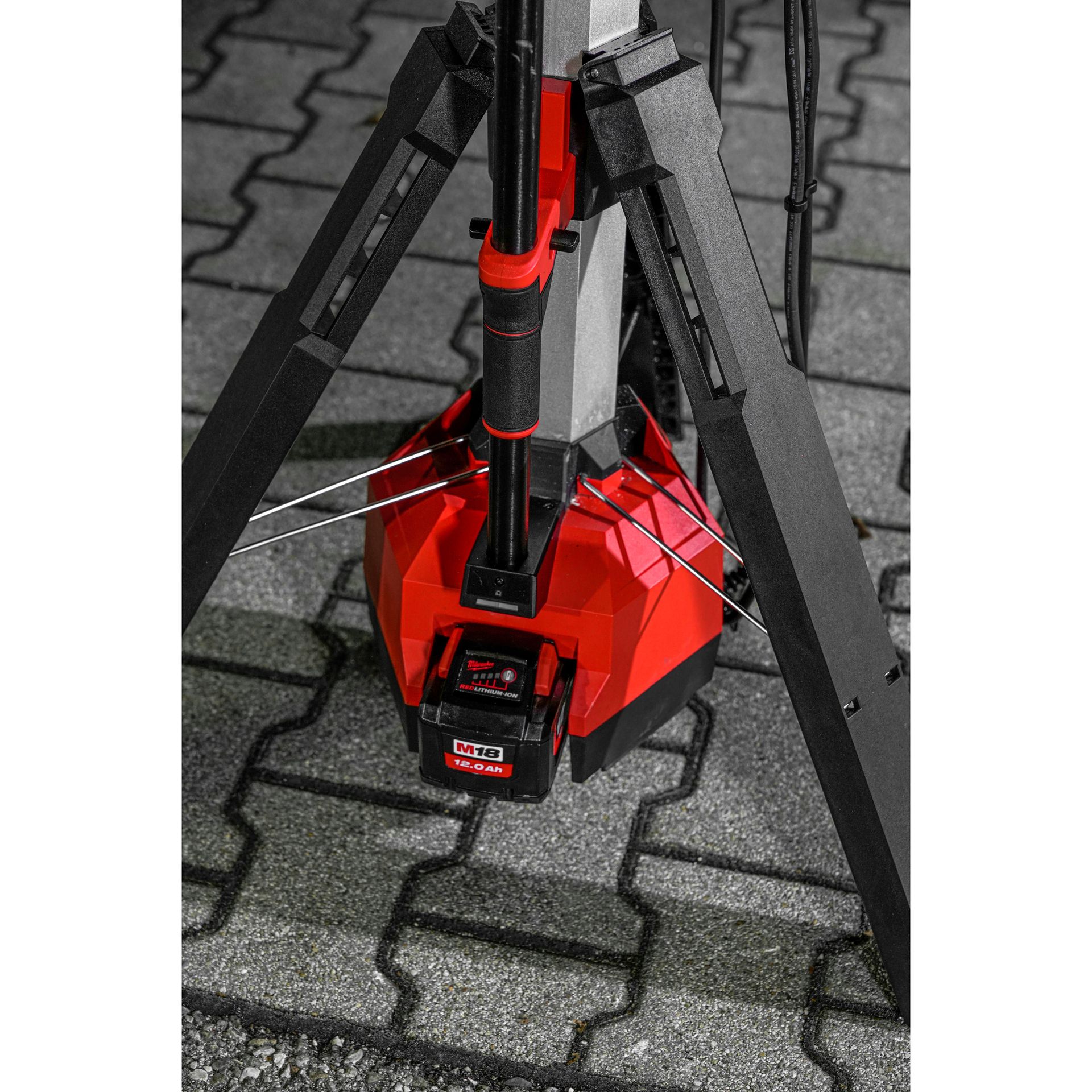 MILWAUKEE Akku-Baustrahler