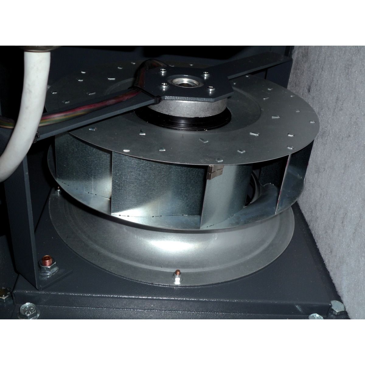 Schraubenkompressor mit Rippenbandriemenantrieb (Bodeninstallation) Aircraft A-PLUS 11-10