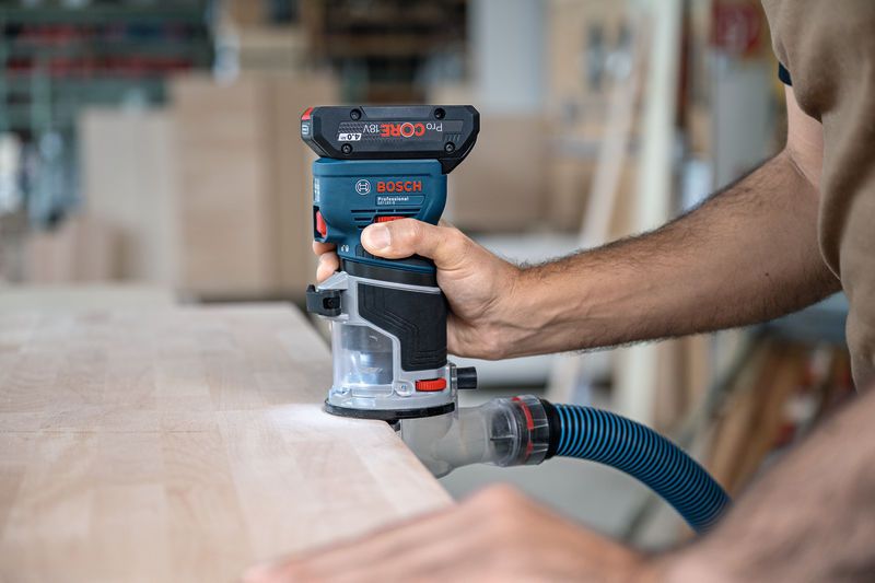 Bosch Akku-Kantenfräse GKF 18V-8