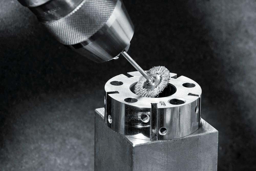Miniatur-Rundbürste Stahldraht gew. 19x0,1mm Lessmann