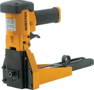 Kartondeckelhefter,m. Druckluft f.Klammer 16-19mm