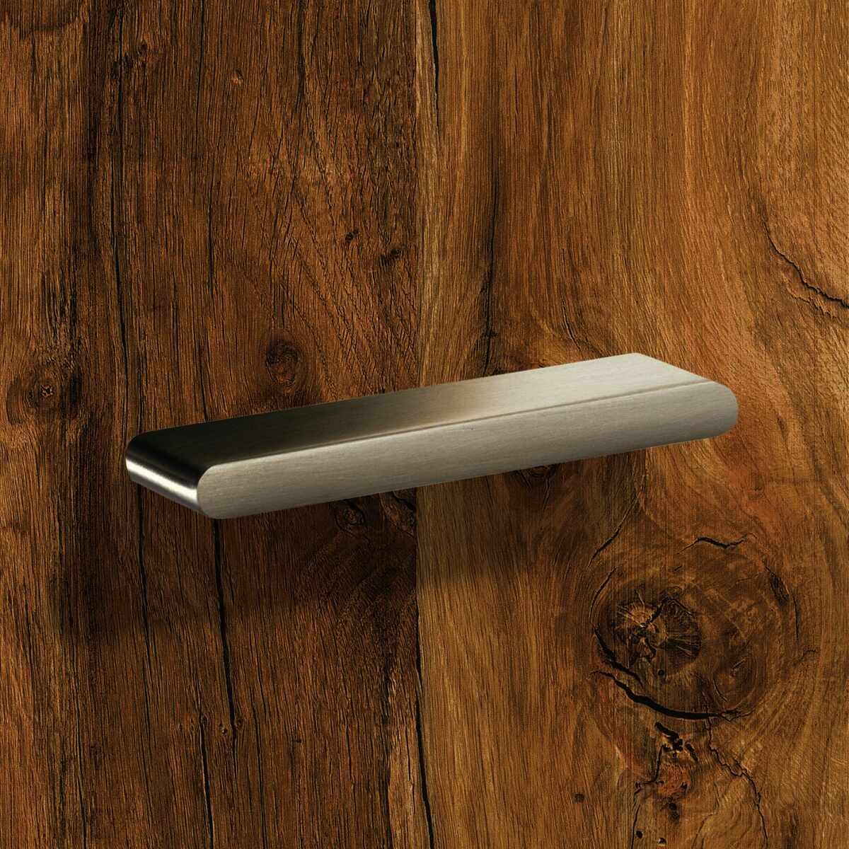 Griff Fermo, Bohrabstand 32 / 64 mm, L 74 mm, B 7