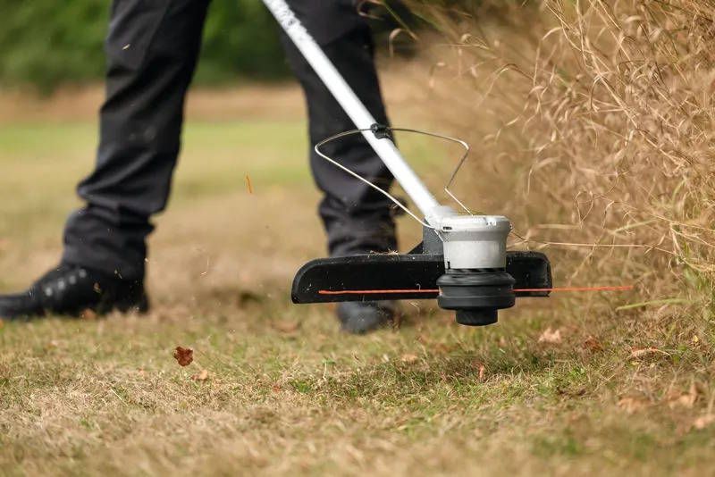 BOSCH Akku-Trimmer, SOLO