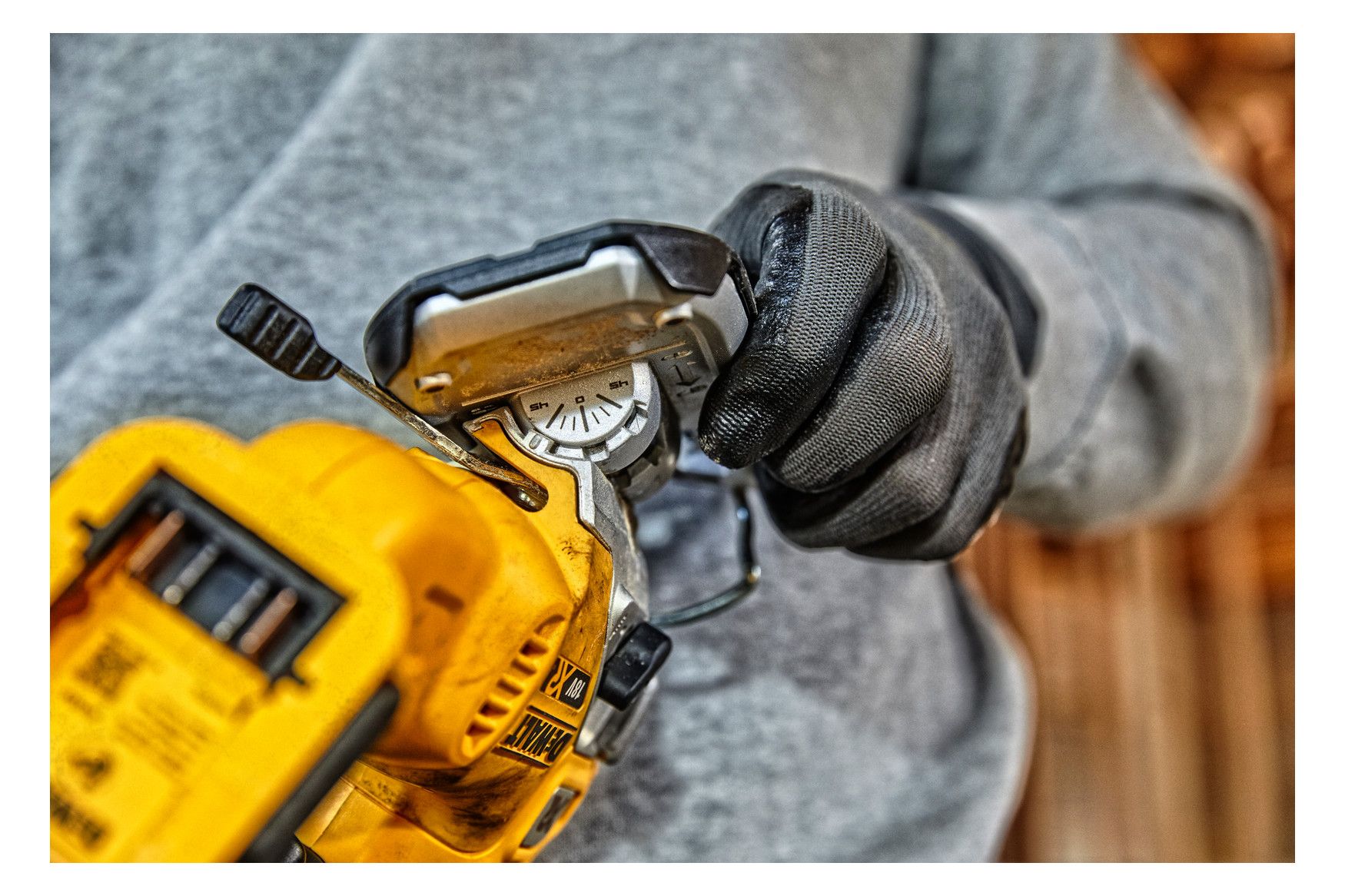 DeWALT Akku-Pendelhub-Stichsäge