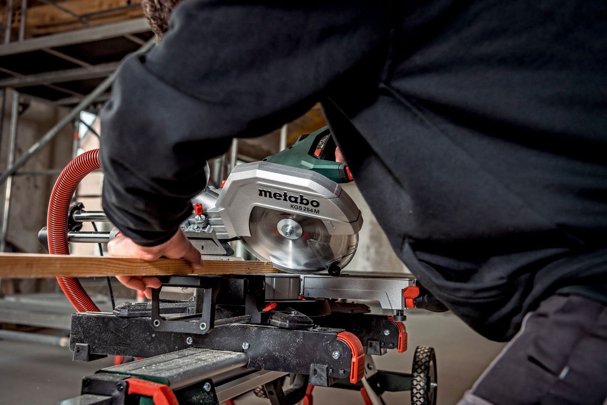 Kapp- und Gehrungssäge KGS 254 M Metabo