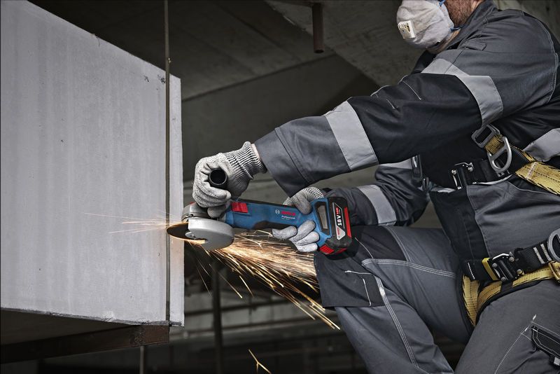 Bosch Akku-Winkelschleifer GWS 18V-8