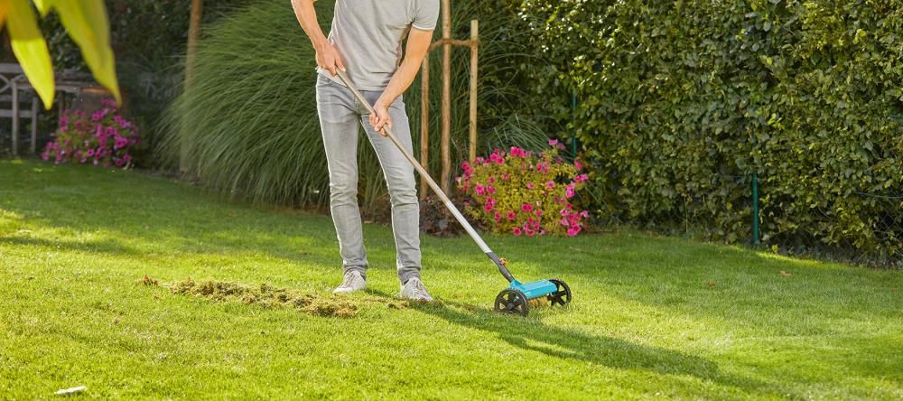 CS.-Vertikutier-Boy Arbeitsbreite 32 cm Gardena