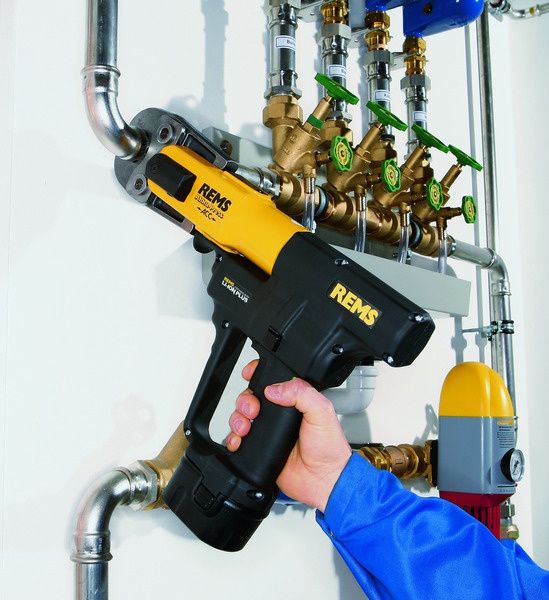 REMS Hybrid-Radialpresse im Koffer