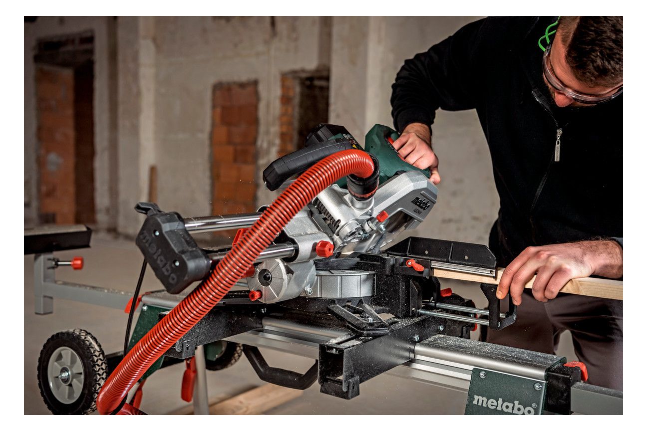 METABO Kapp- & Gehrungssäge, 230V