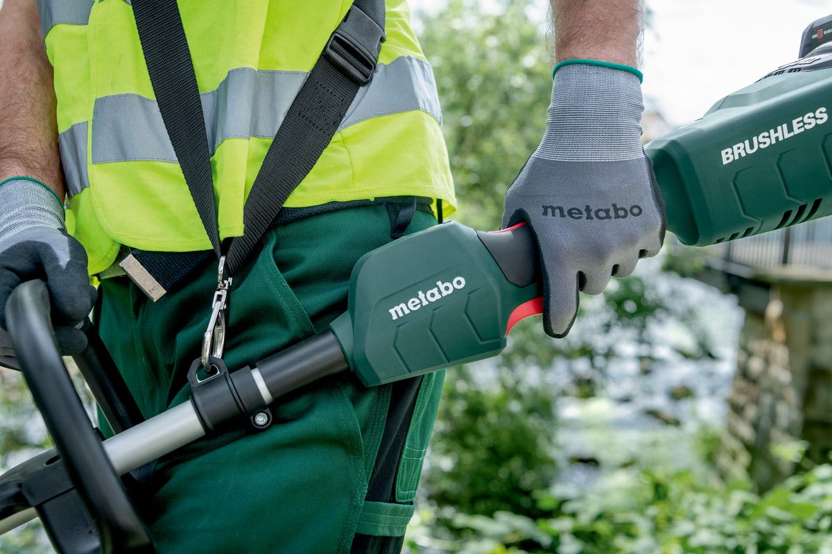 Freischneider-Aufsatz MA-FS 40 Metabo ohne Akku ohne Ladegerät Karton