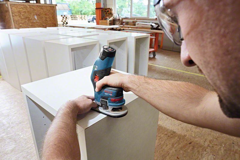 Bosch Akku-Kantenfräse GKF 12V-8