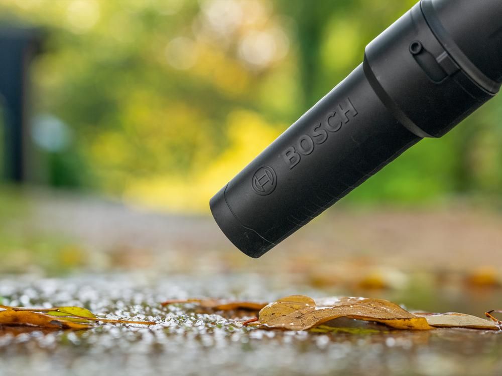 Akku-Gebläse, solo GBL 18V-800 Bosch ohne Akku ohne Ladegerät Karton