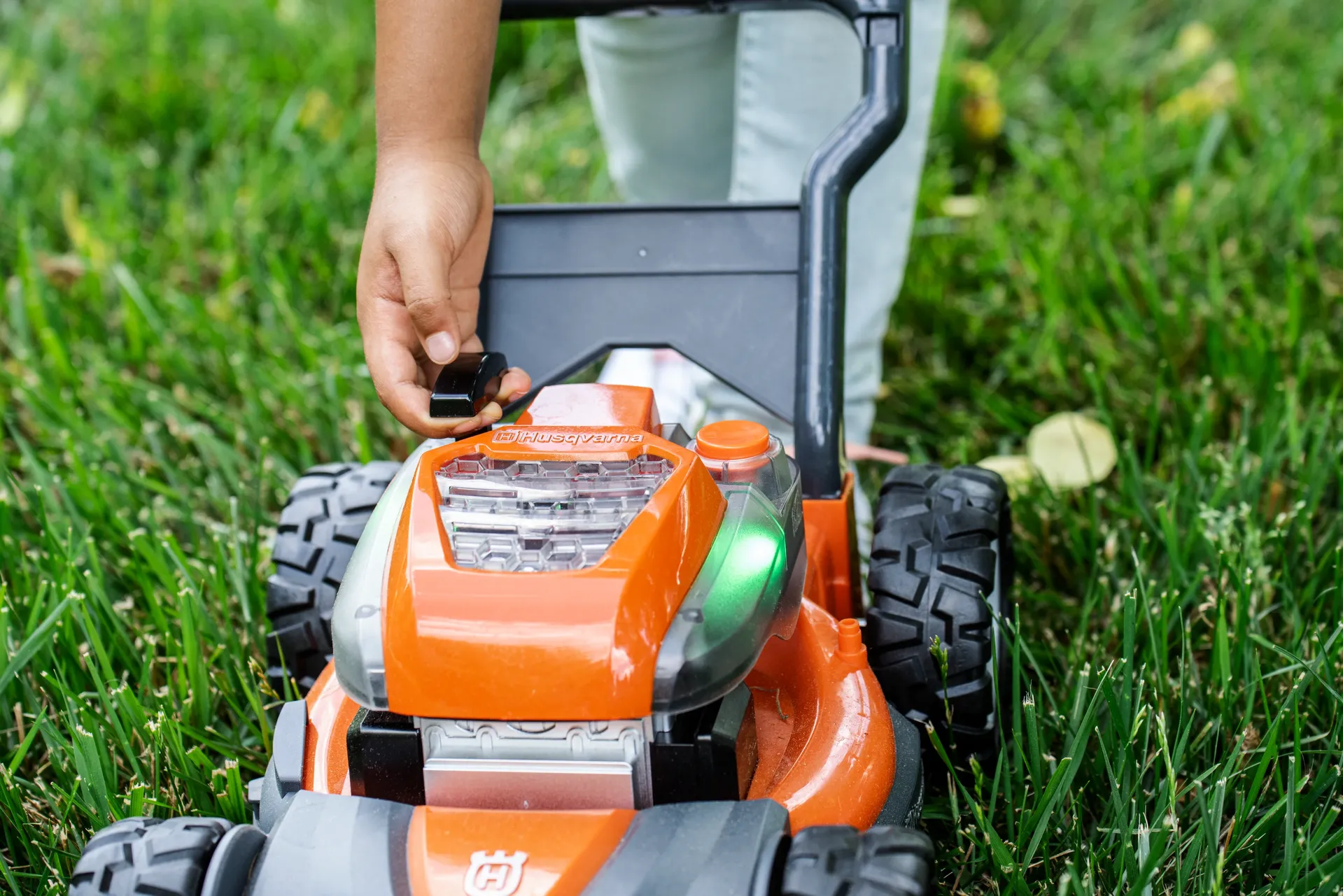 Husqvarna Kinderspielzeug Rasenmäher