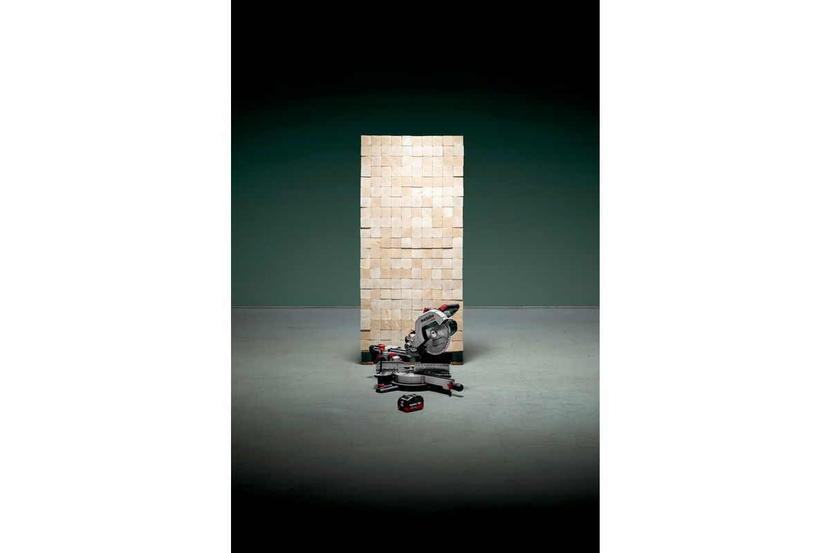 Akku-Kappsäge KGS 18 LTX BL 254 Metabo 1x18,0 V 4,0 Ah Ladegerät ASC 55 Karton